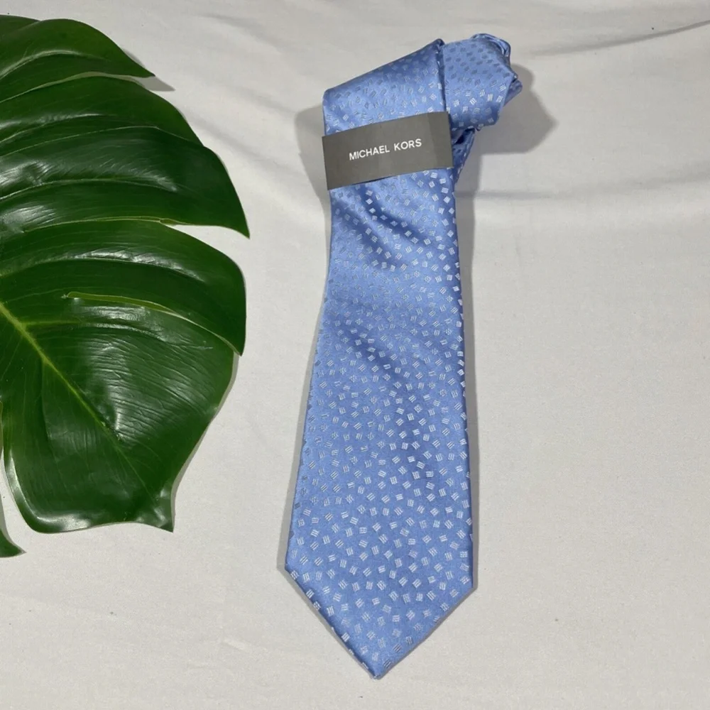 NWT $70 MICHAEL KORS [ Men's Tie ] Mini‎ Squares in Light Blue